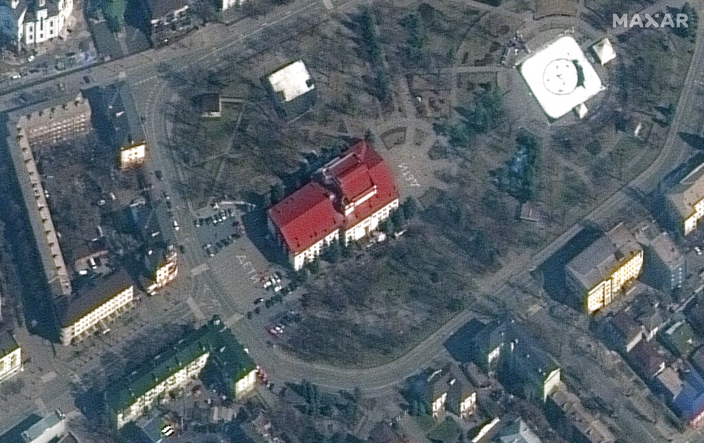 Officials optimistic about survivors at bombed Ukraine theater