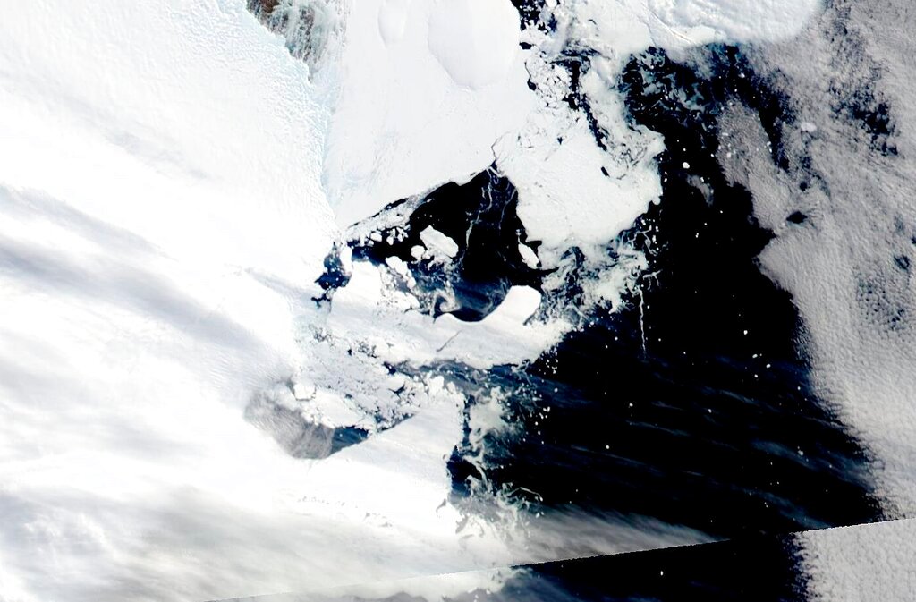 Ancient groundwater discovered deep below Antarctic ice