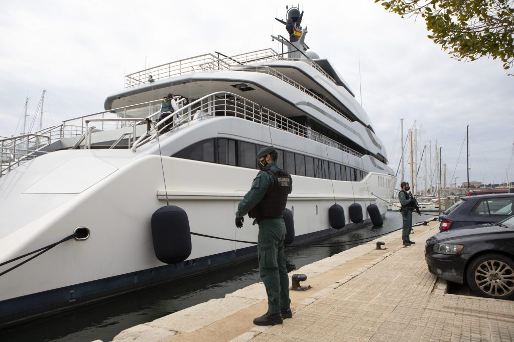 Russian yacht seized under sanctions to be auctioned