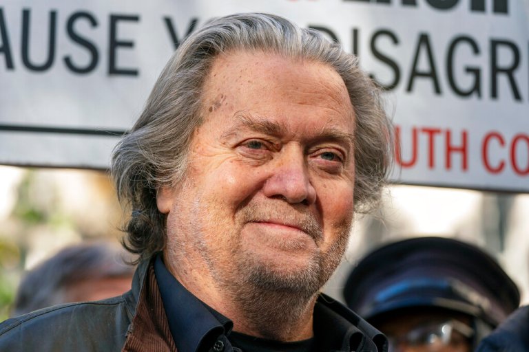 Steve Bannon tells Jan. 6 committee he is willing to testify