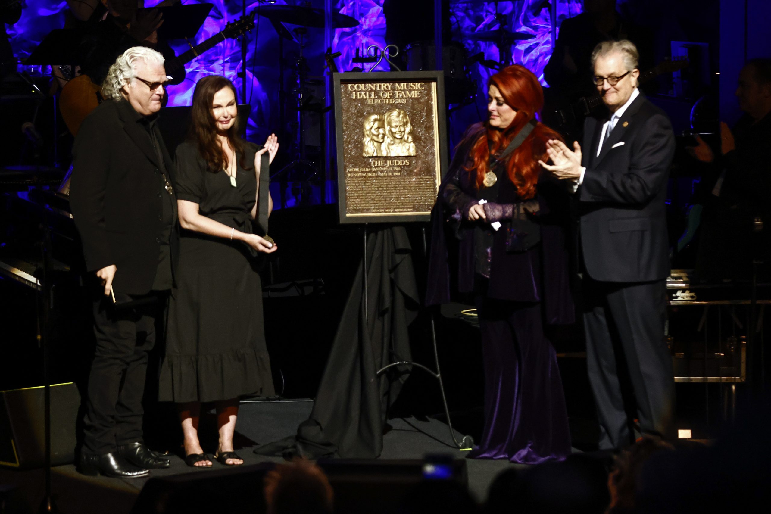 Wynonna Judd, Ashley Judd, Ricky Skaggs, Kyle Young