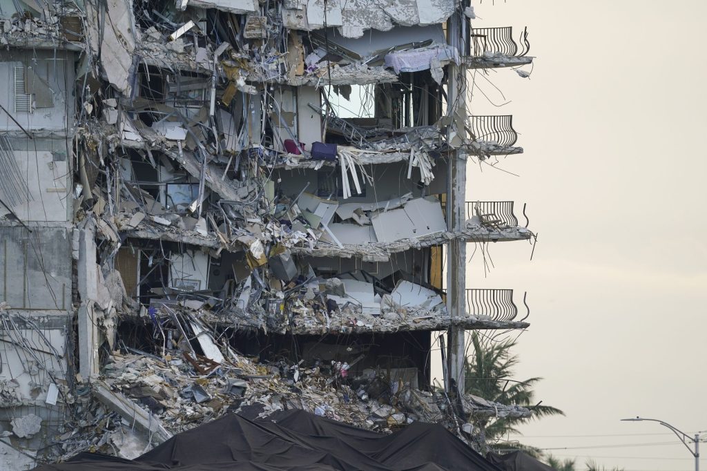 Judge allows $1 billion Florida condo collapse settlement to move forward