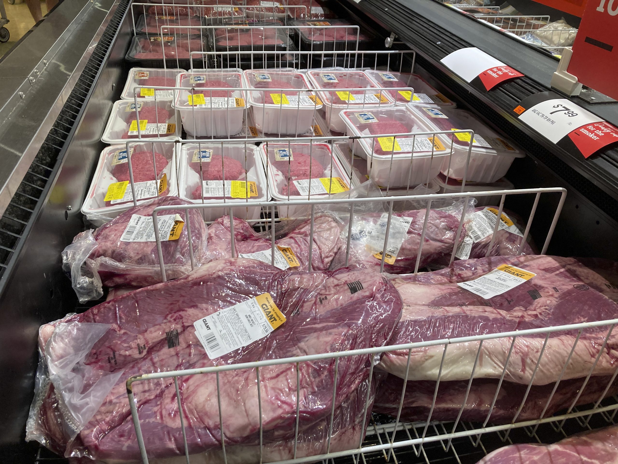 COVID-19 subcommittee says USDA collaborated with Big Meat to tamp down virus fears