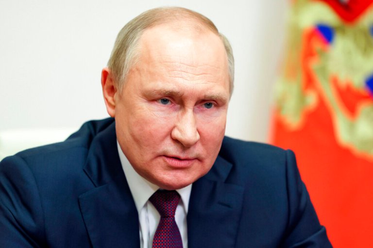 Addressing top technology students in Moscow on Thursday, Putin drew a line between Peter the Great and his own presidency.