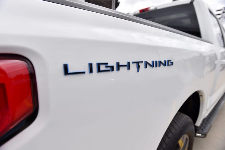 WATCH: Family’s road trip delayed when electric Ford Lightning truck needs a tow