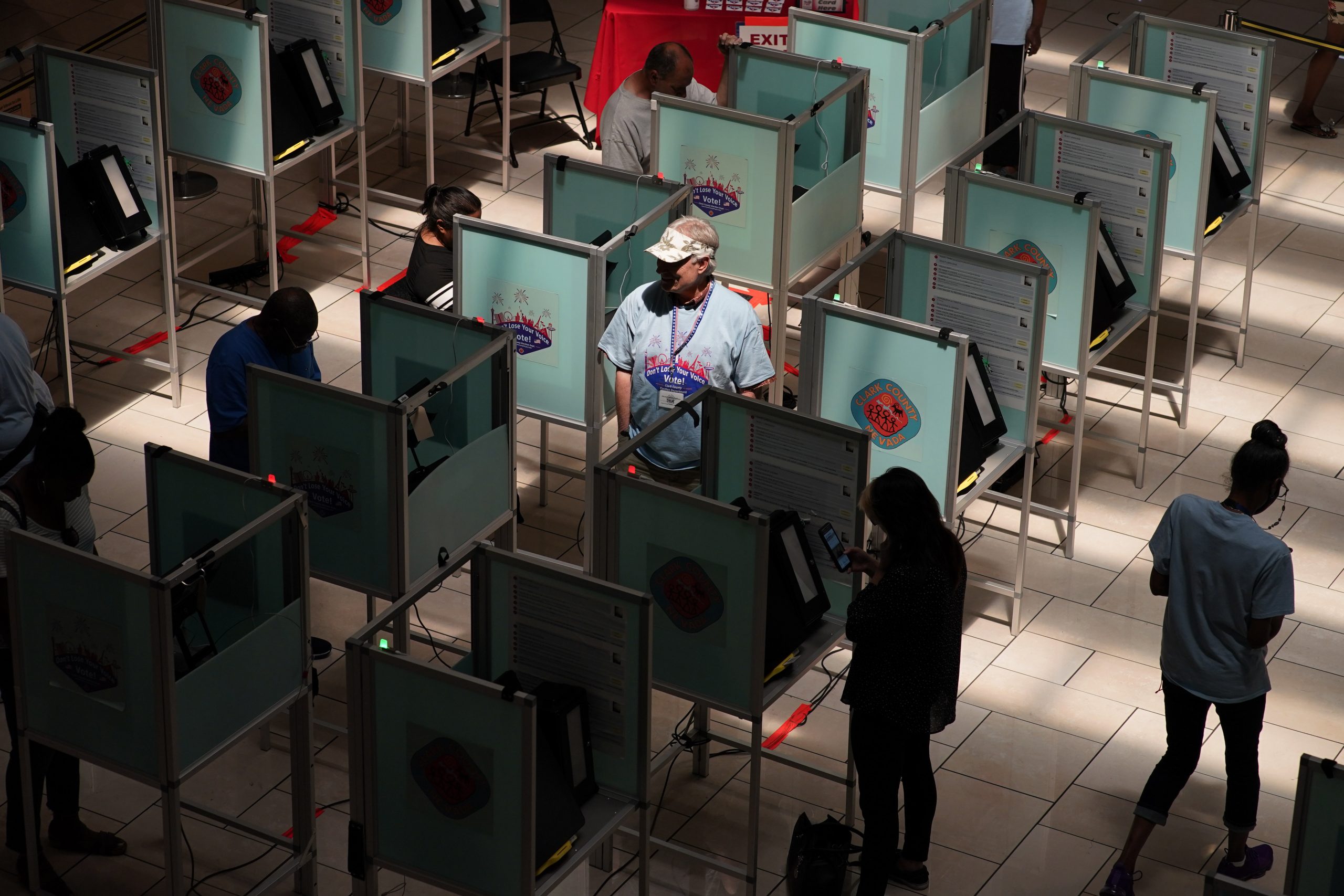 Nebraska man pleads guilty to threatening election worker