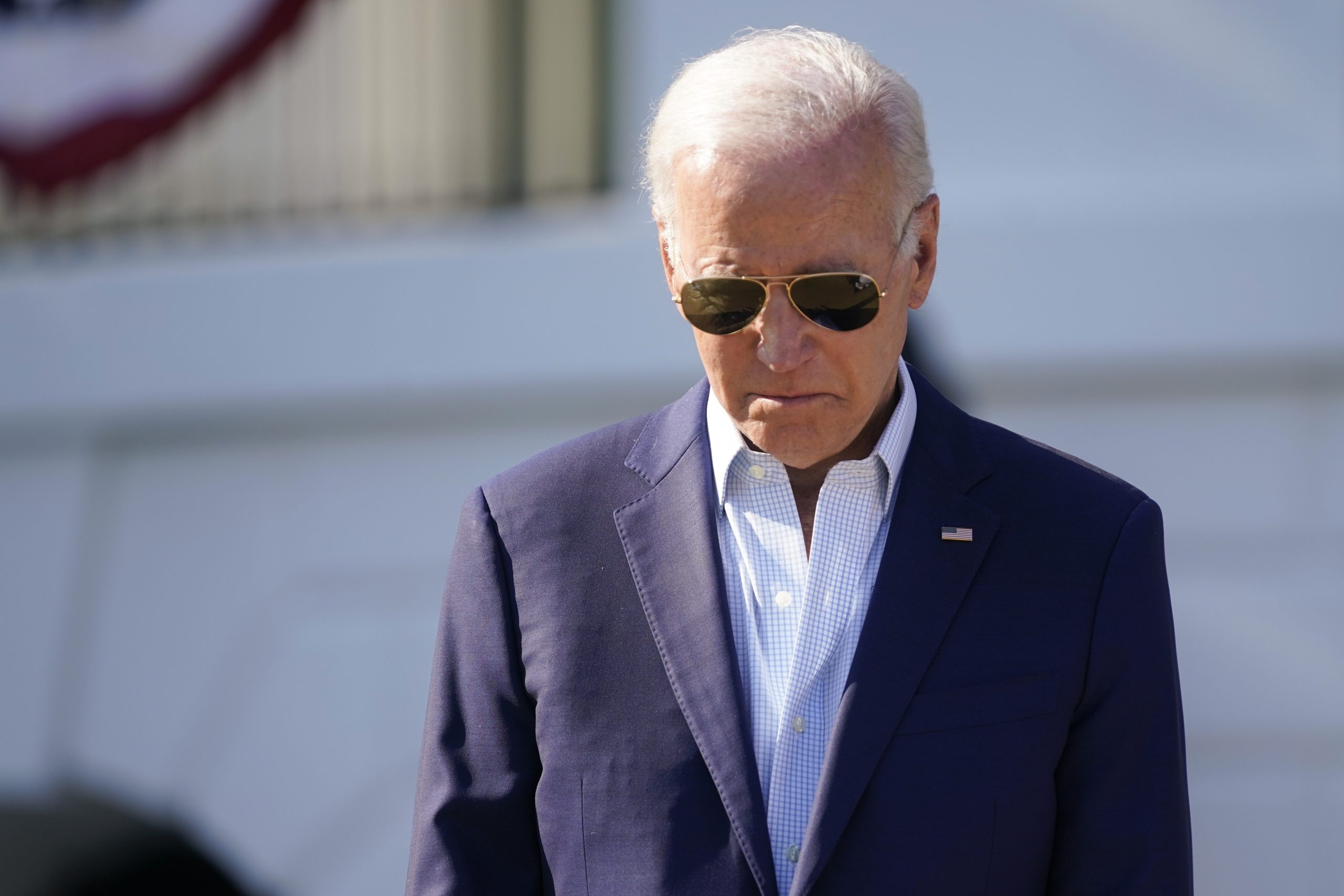 With Roe dead, Democrats look to abandon Biden