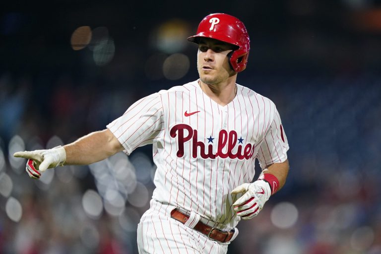 WATCH: Unvaccinated MLB star unfazed after being blocked from Trudeau’s Canada