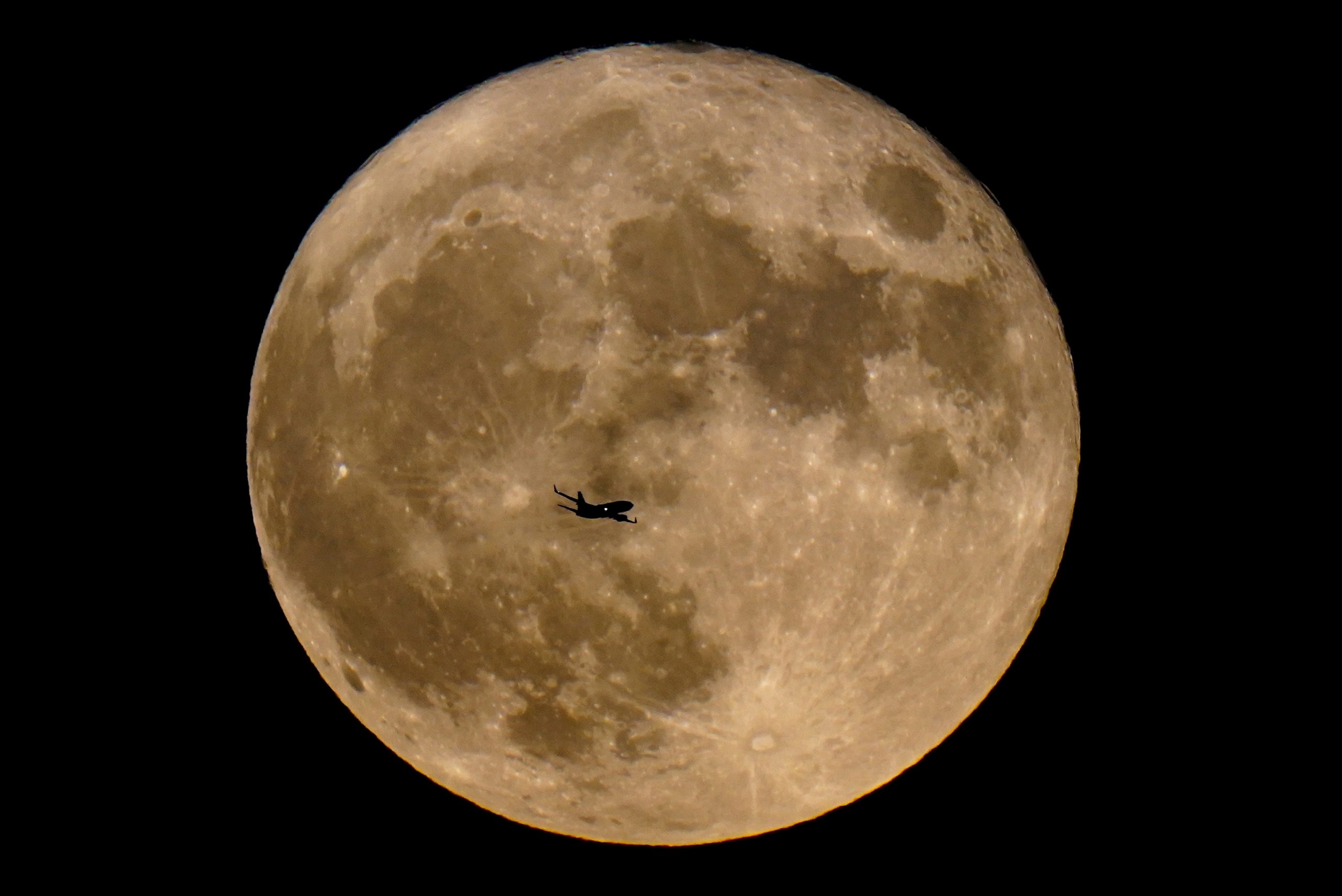 Supermoon Milwaukee