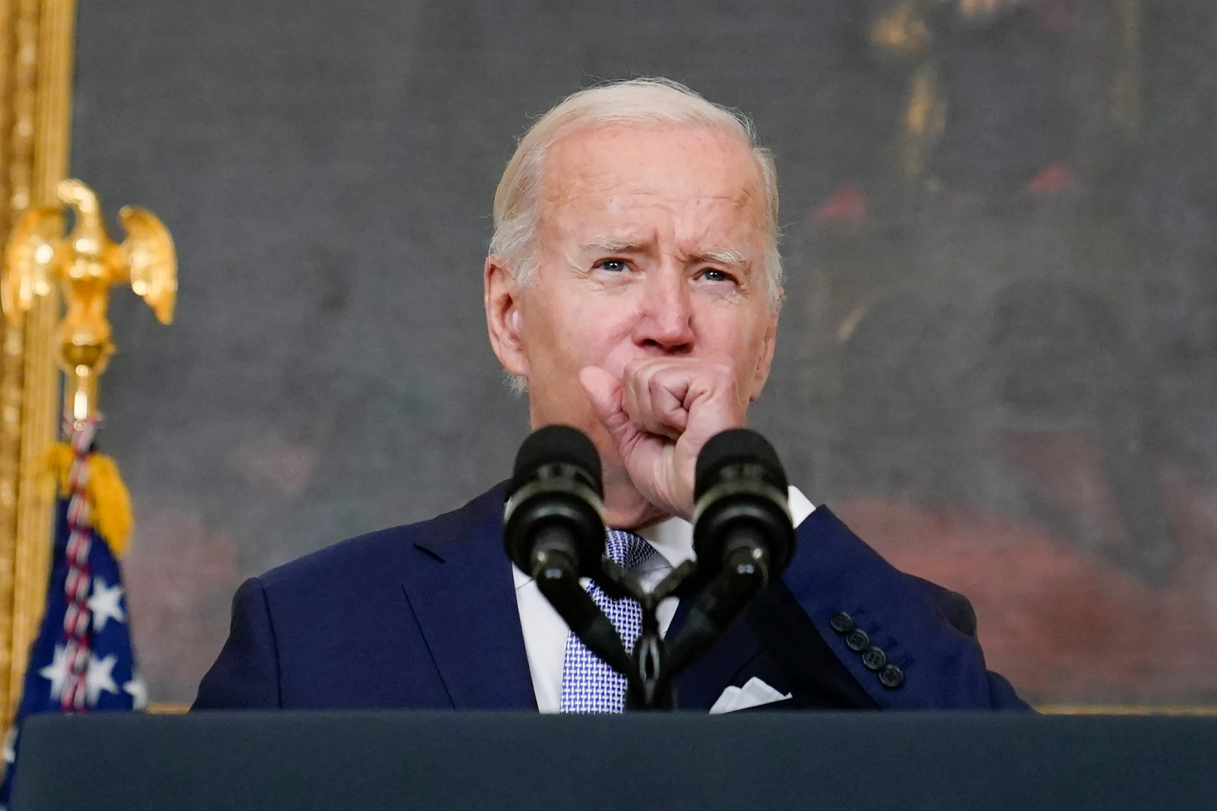 Biden symptomatic again with COVID-19 rebound infection