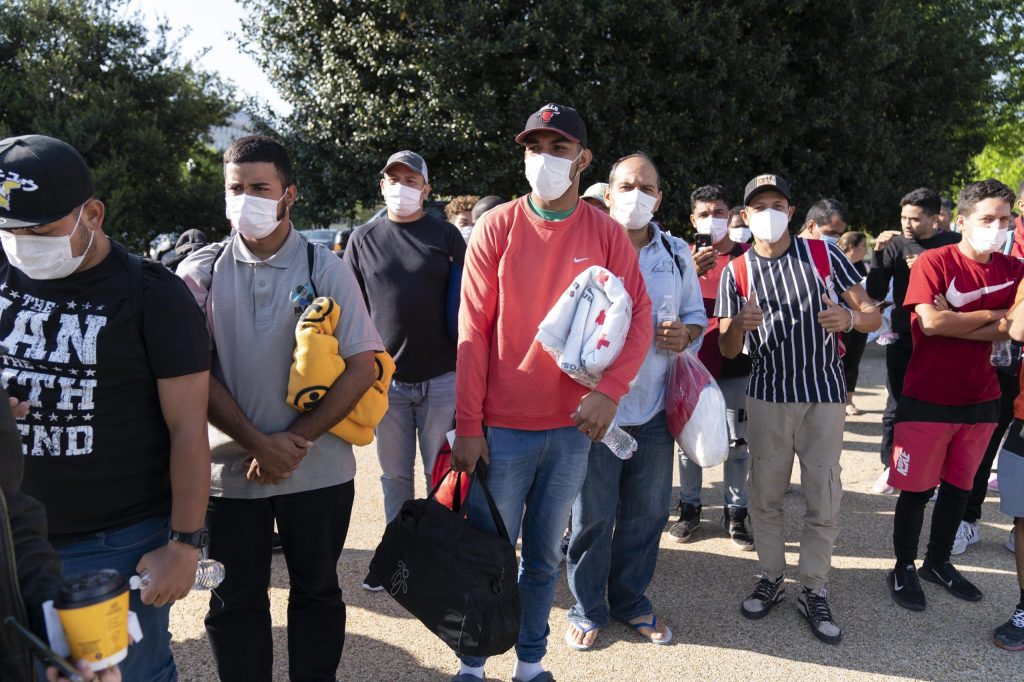 $50 million emergency bill introduced to aid migrants bused to DC