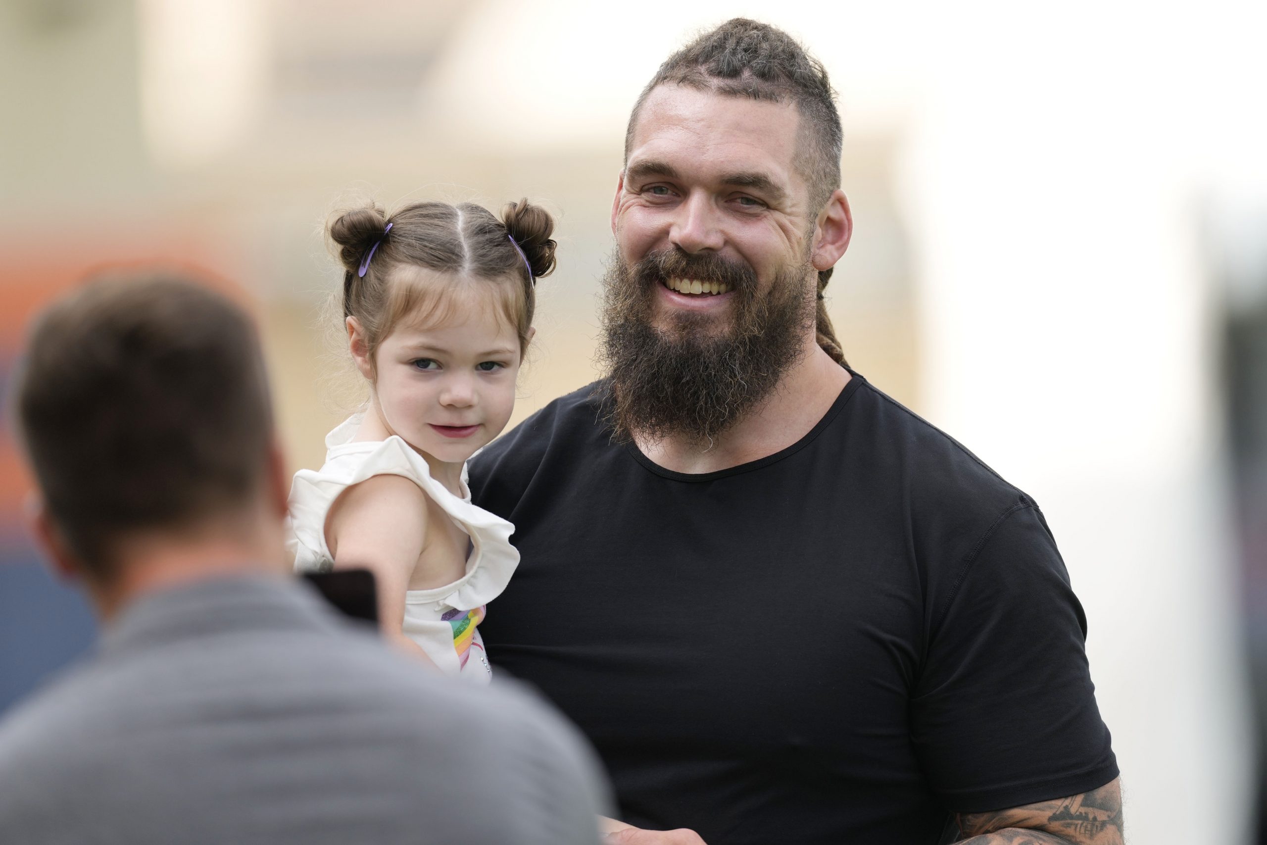 Former NFL player Derek Wolfe kills mountain lion in the name of ‘predator control’