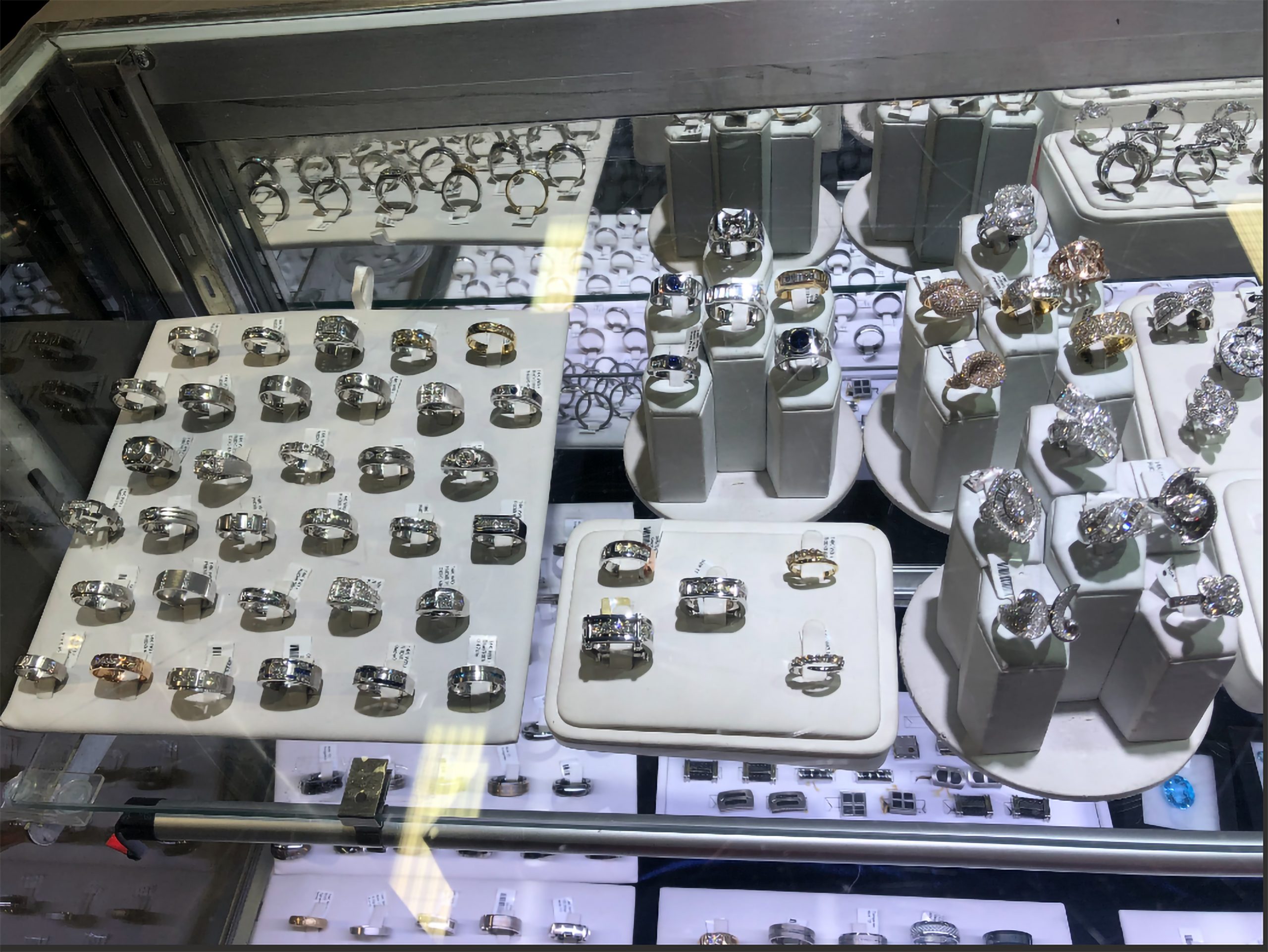 Sleeping on the job: Jewelers claim Brink’s security negligent in $100M heist