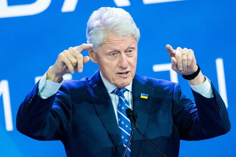 Republicans want voters to be ‘miserable,’ Bill Clinton says