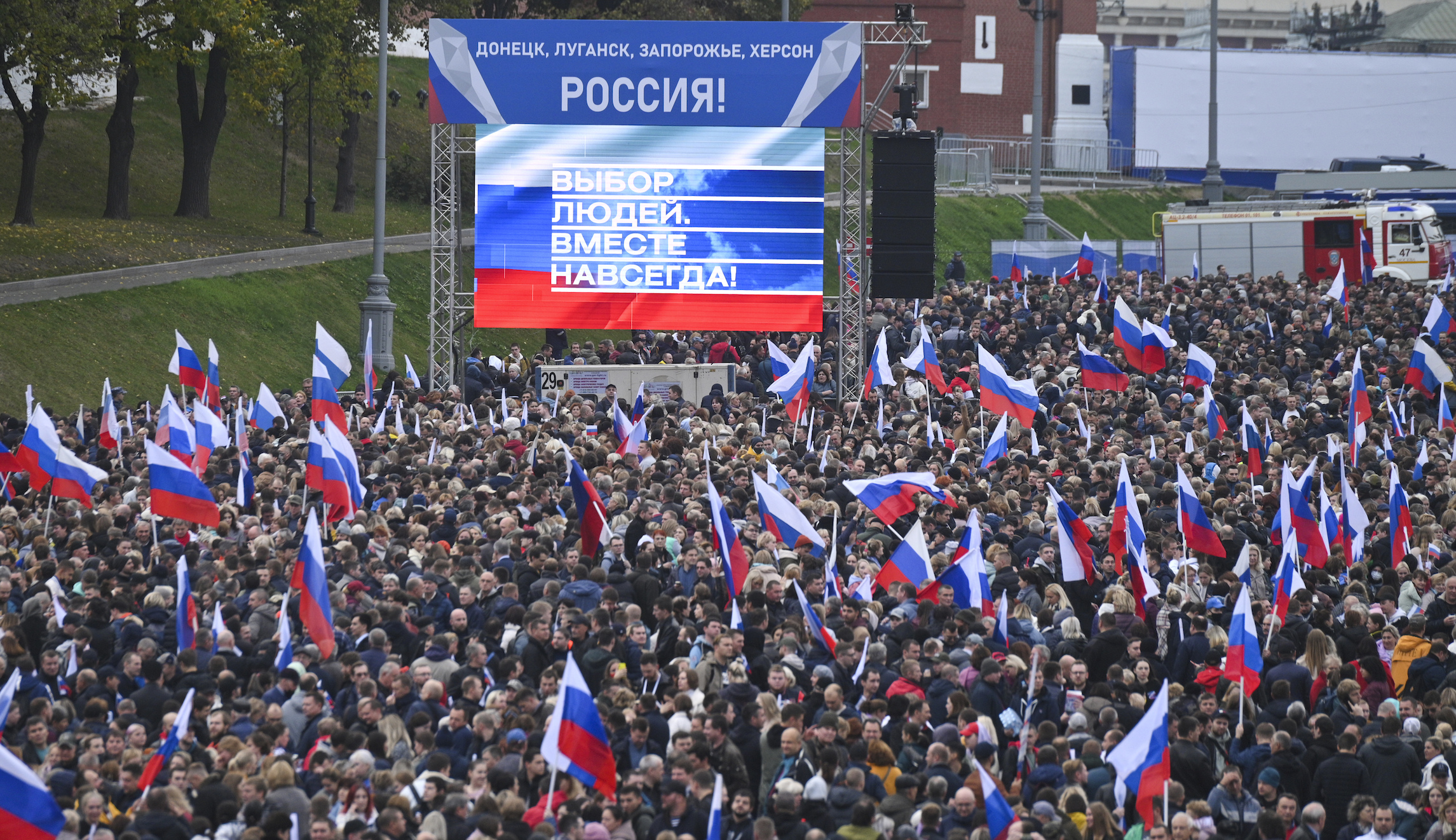 Biden condemns Russian attempts to annex Ukrainian territory