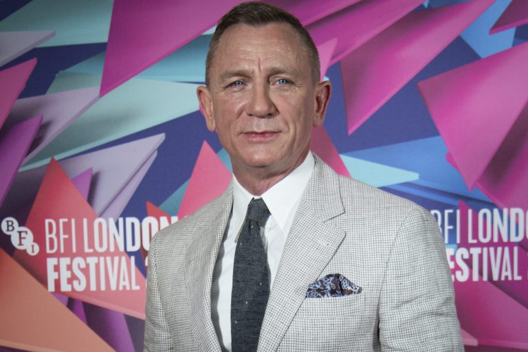 WATCH: Daniel Craig declares Thanksgiving favorite holiday as US citizen