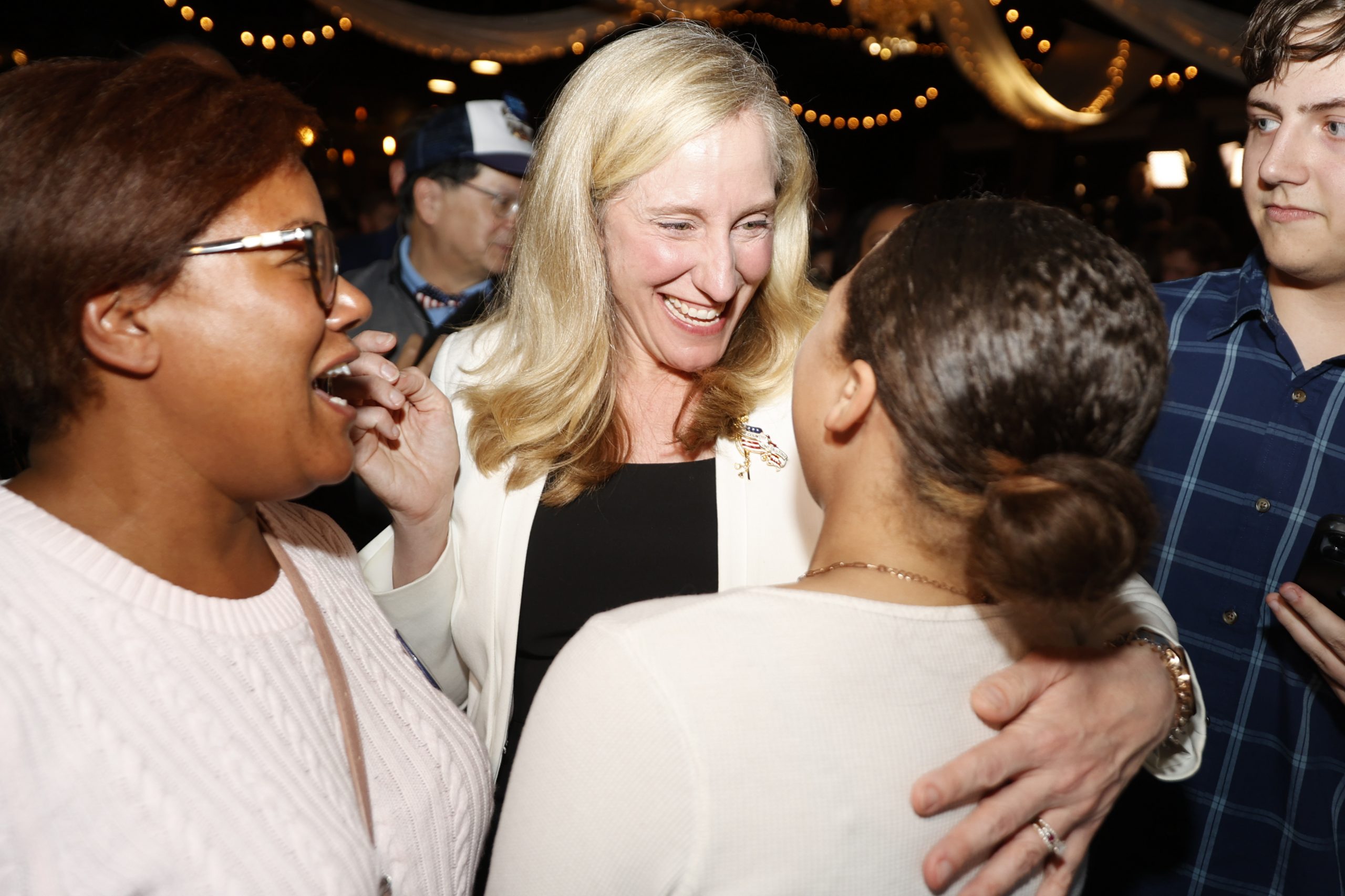 Endangered Blue Dog Democrats largely hold on, bucking midterm expectations