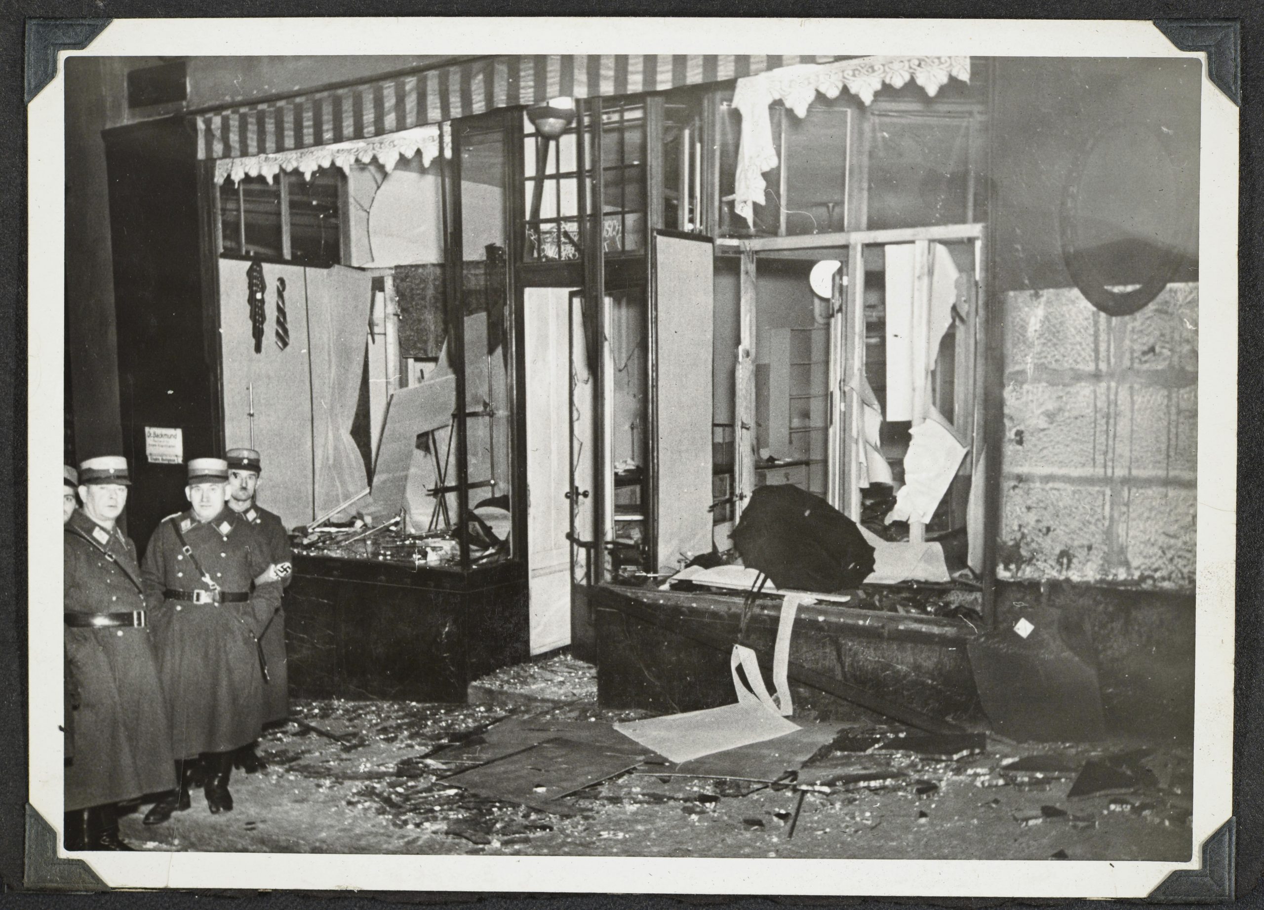 Israel Holocaust Photos