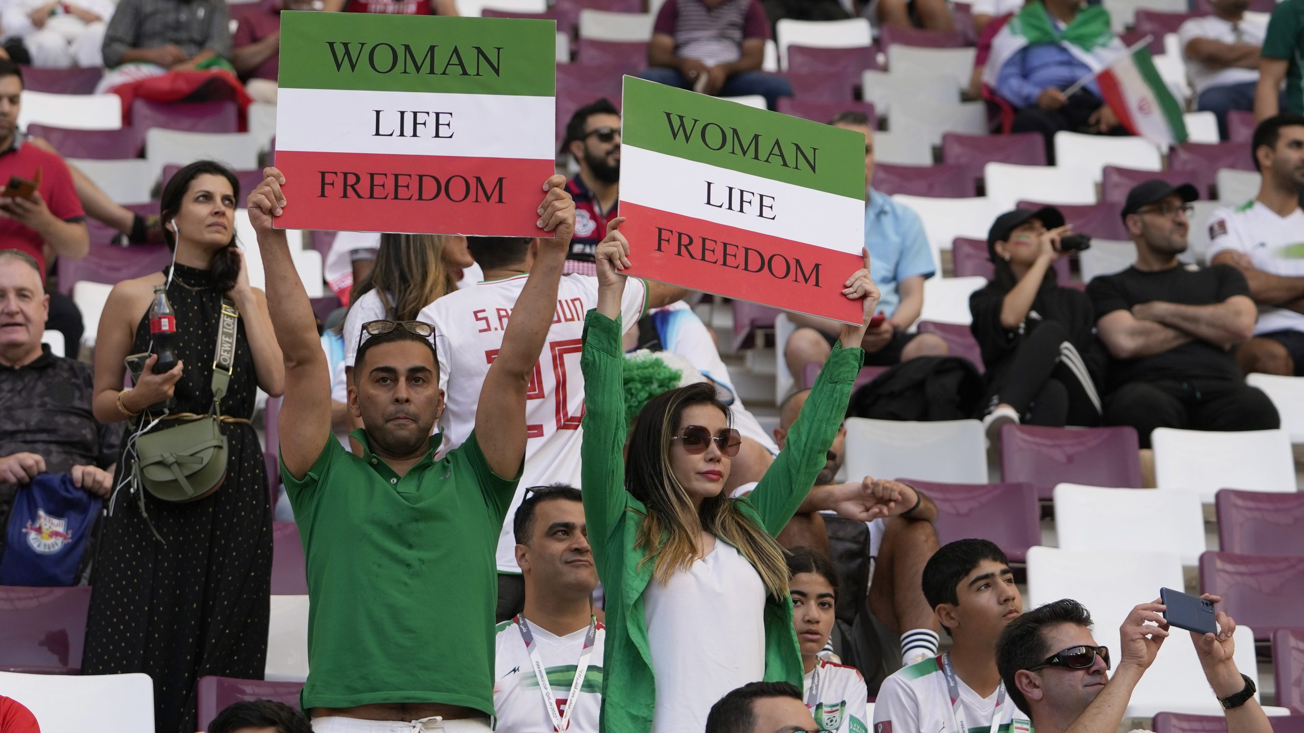 World Cup 2022: Iranian fans boo own national anthem