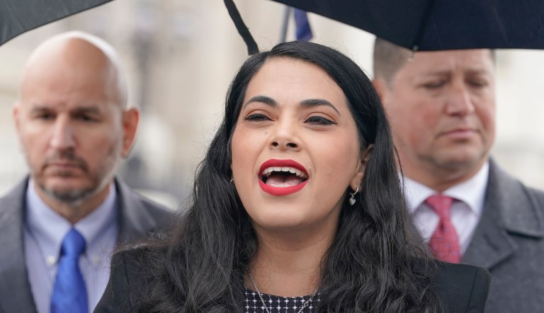 Mayra Flores calls for Biden to resign for Border Patrol deaths: ‘We need our husbands’