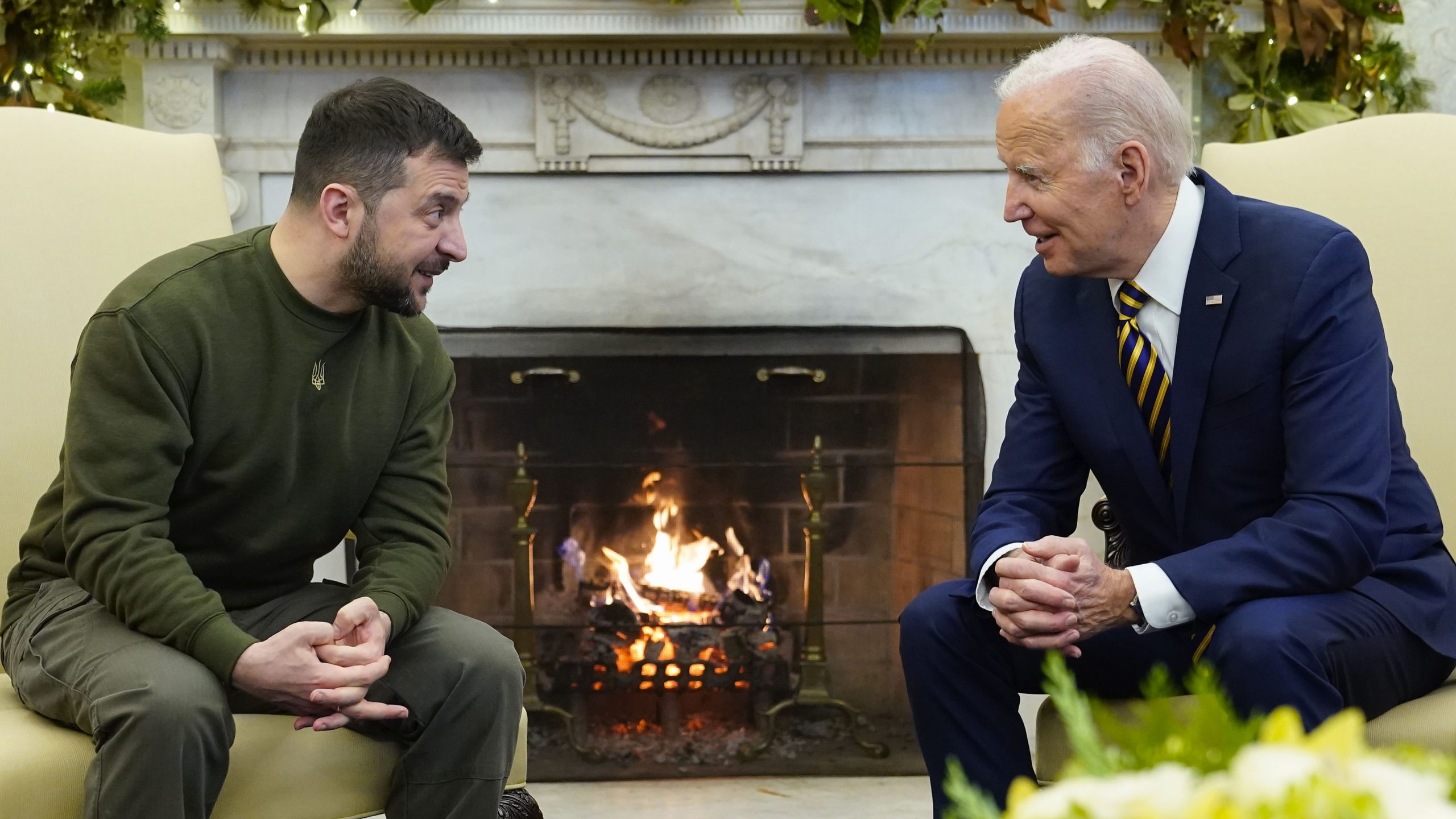 Biden hosts Zelensky before Democrats hand over House control to Republicans