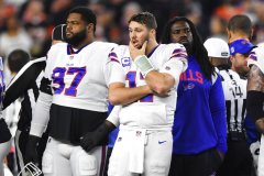 WATCH: Bills quarterback Josh Allen finds faith after Damar Hamlin incident