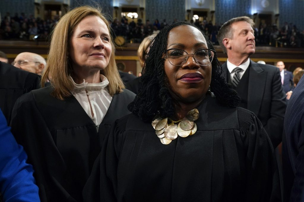 Supreme Court deadlocked on enacting ethics code of conduct