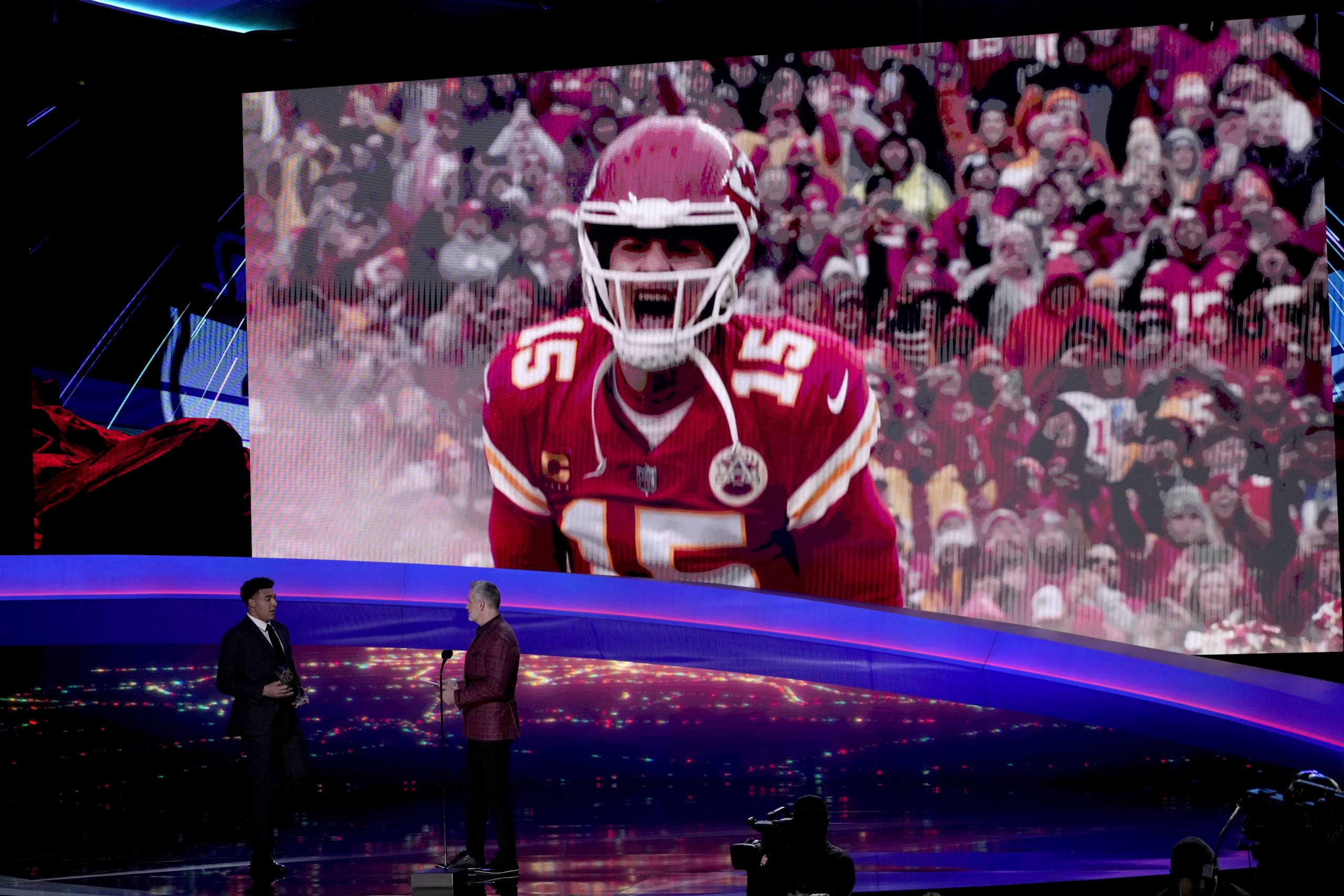 Super Bowl Honors Football