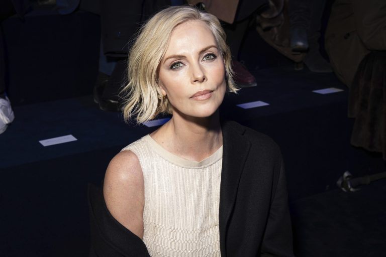 Charlize Theron threatens to mess up conservatives condemning drag queens