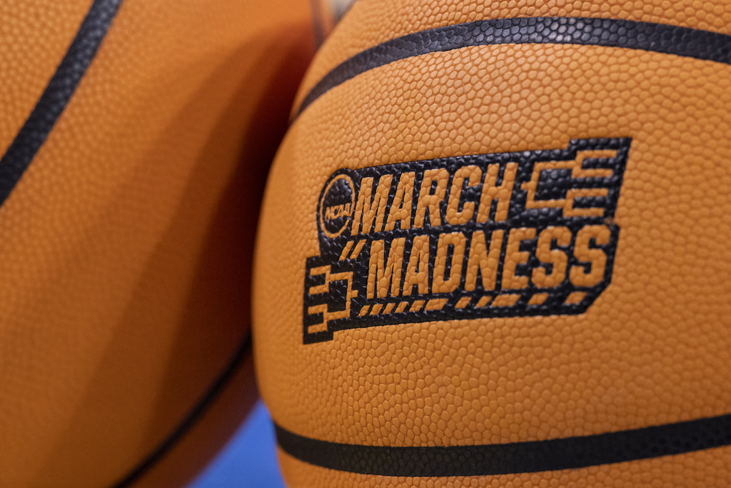 Athlete NIL deals face congressional reforms as NCAA demands oversight