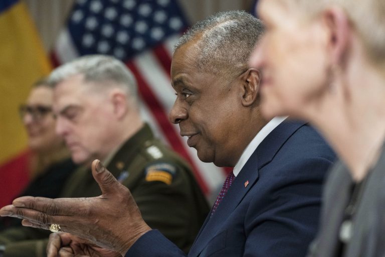 Bipartisan lawmakers criticize DOD over failure to comply with information requests