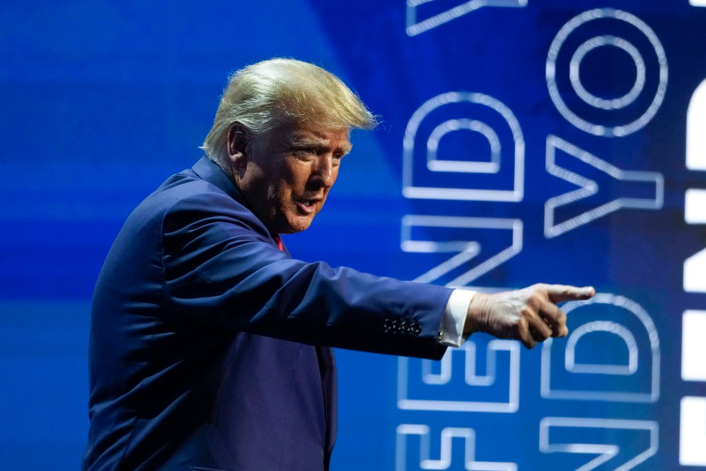 A triumphant Trump asks for NRA convention’s help in returning to White House