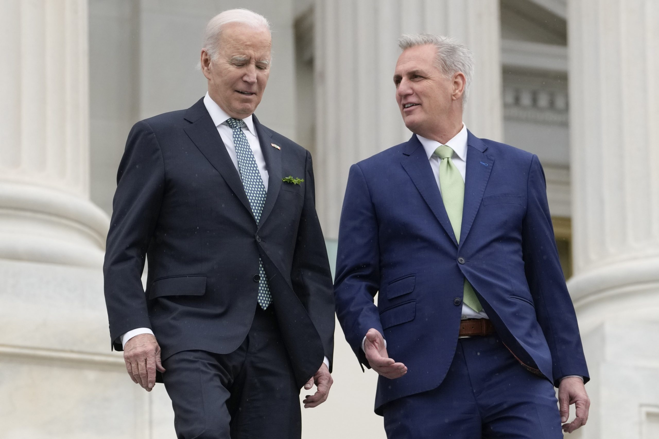 A look at the week ahead: Congress juggles two crises as campaign heats up