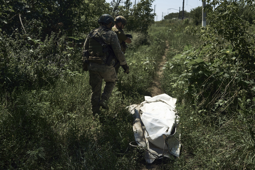 US to send cluster munitions to Ukraine in latest military aid package