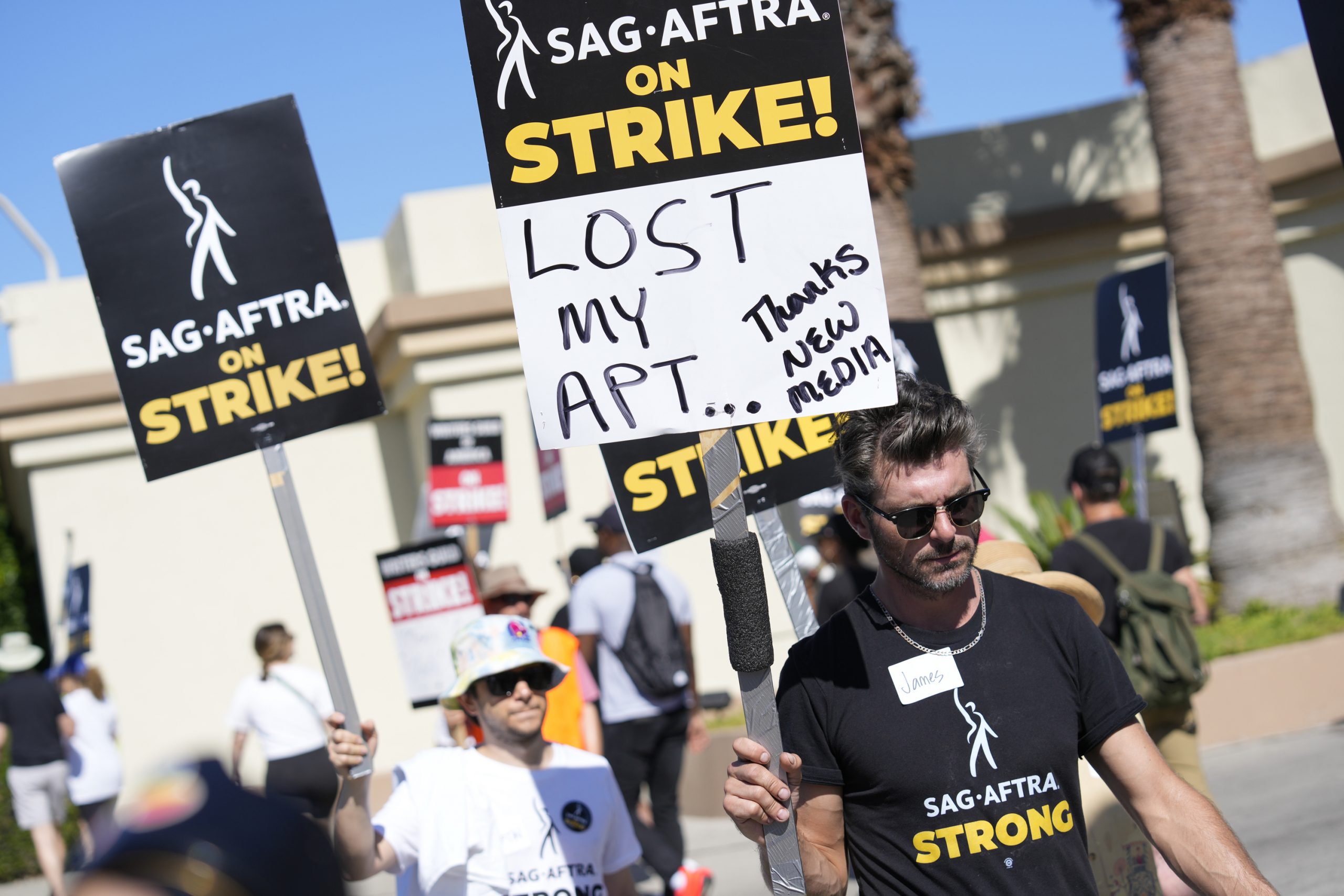 SAG-AFTRA approves 39 projects to continue despite strike