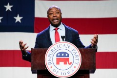 Lincoln Day Dinner: Tim Scott enters the culture war in Iowa