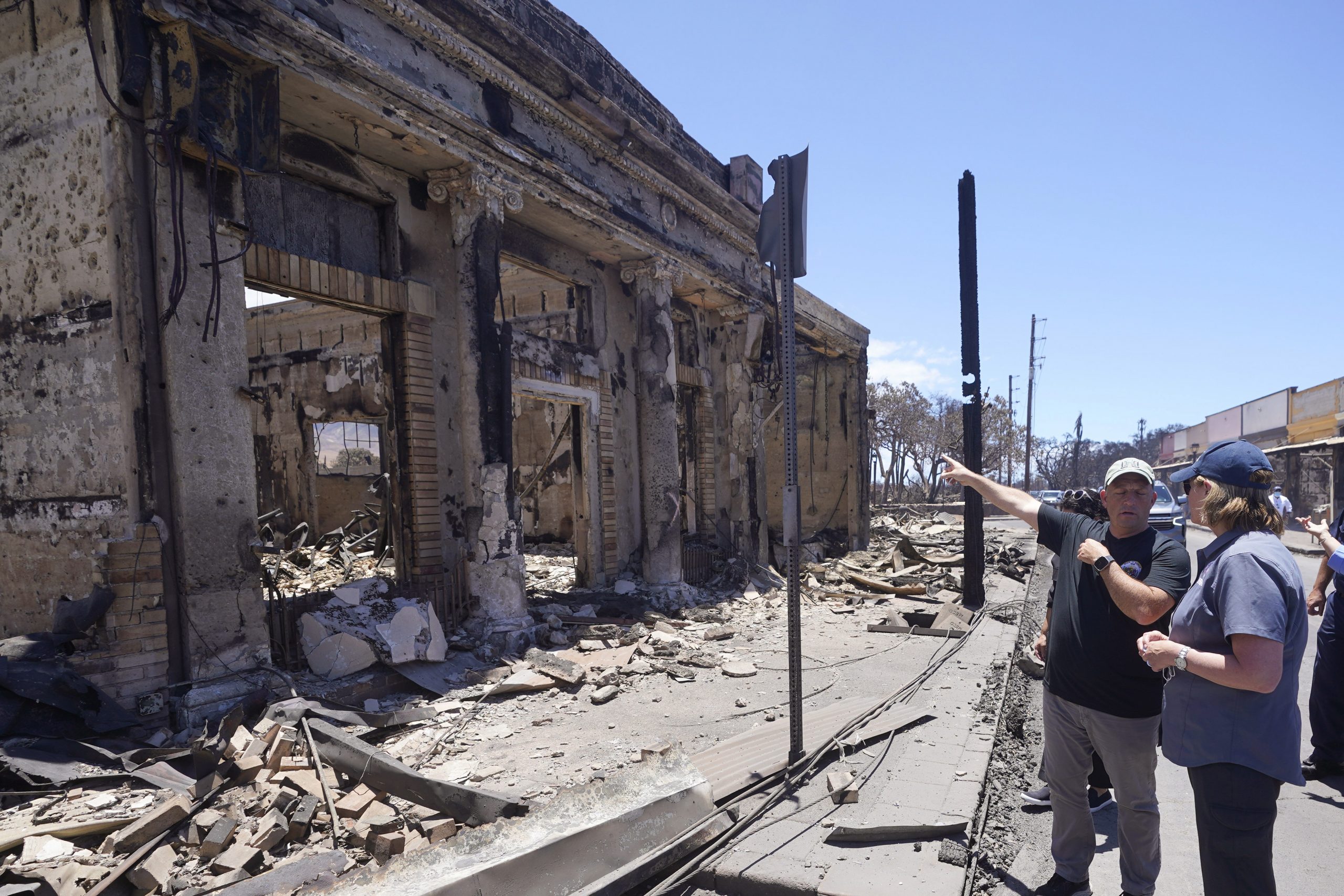 Josh Green, Deanne Criswell