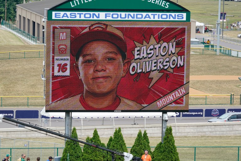 Little League World Series removes bunk beds after sleeping accident