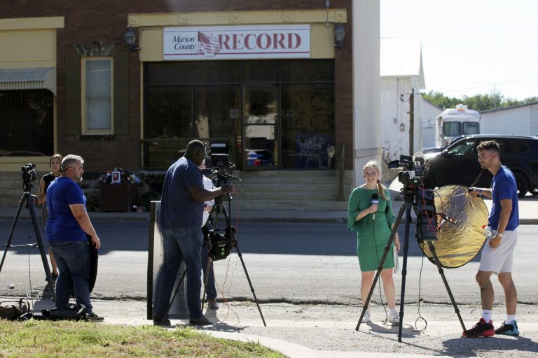 Kansas prosecutor finds ‘insufficient evidence’ to support newspaper raid by county police