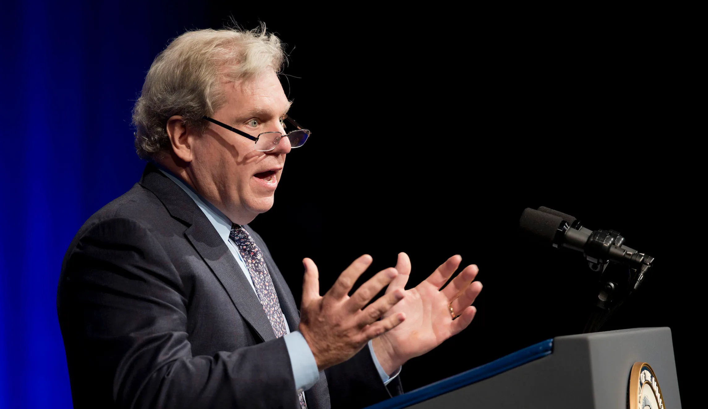 Bill Clinton’s ex-press secretary explains what it takes to be a ‘trusted messenger’