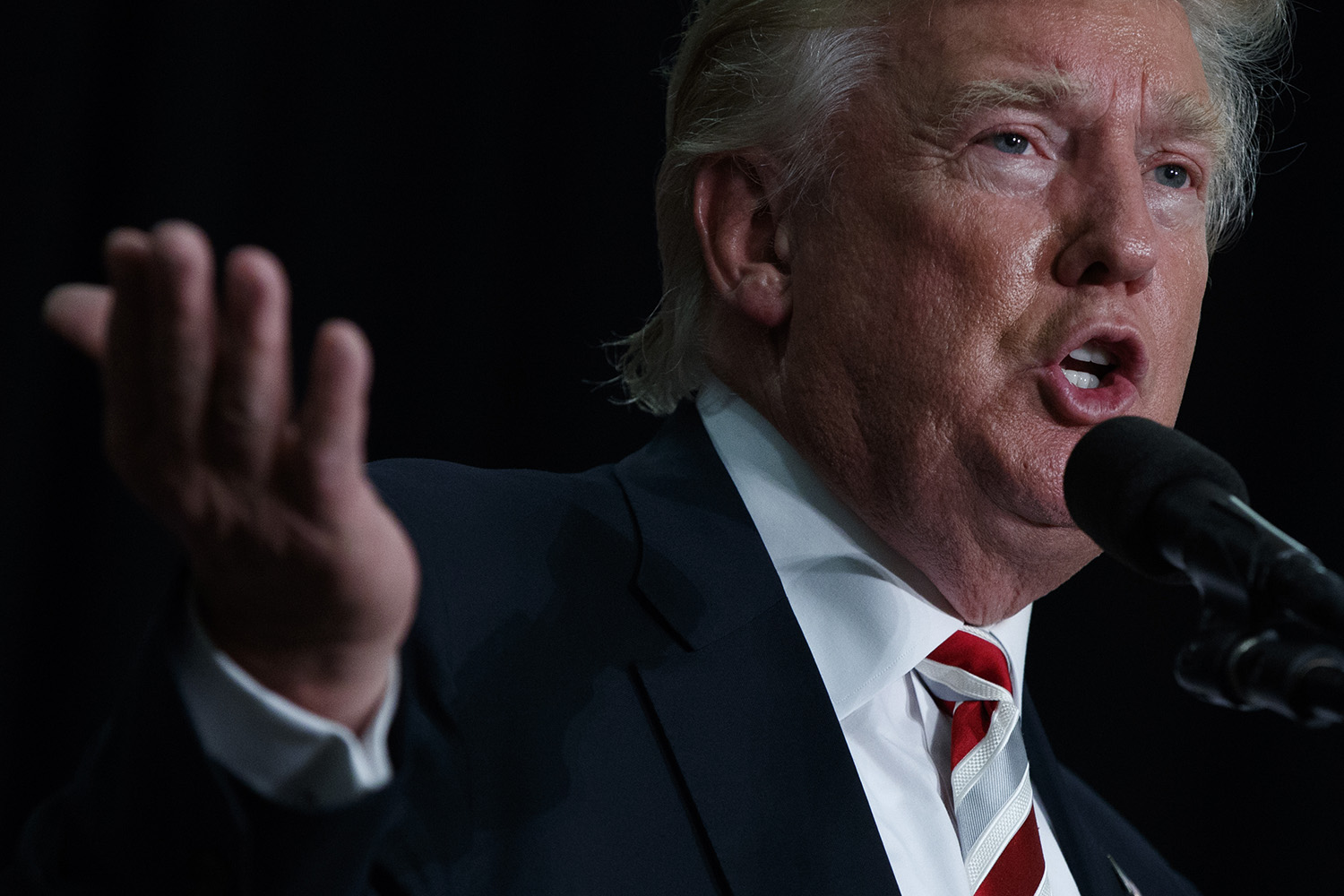 Trump: ‘World is a mess’ because of foreign policy critics