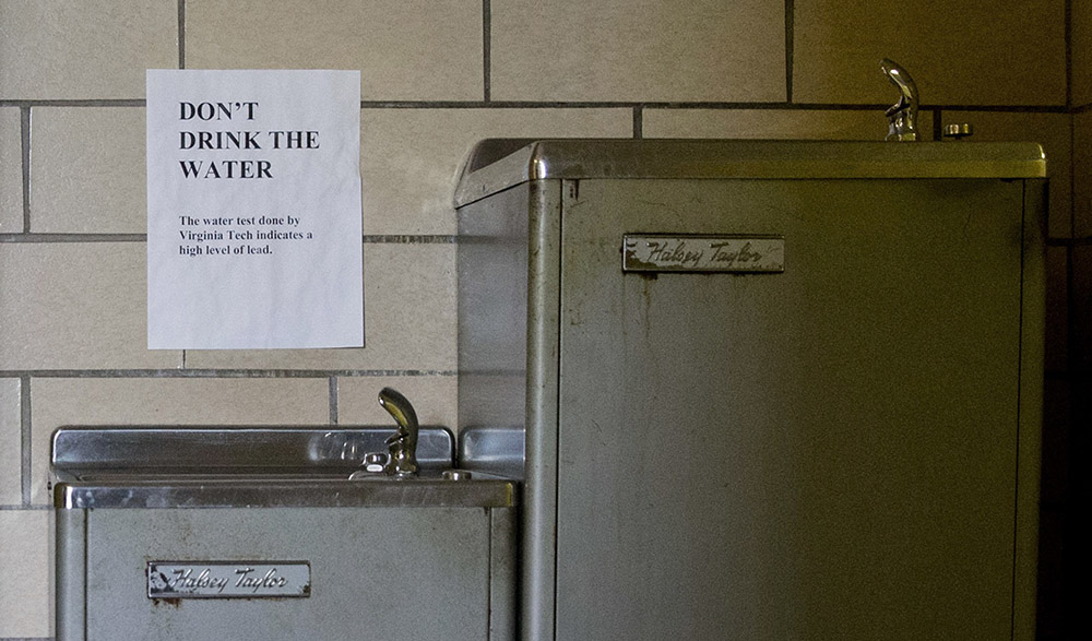 Flint residents feel ‘expendable’ as lead water crisis drags on