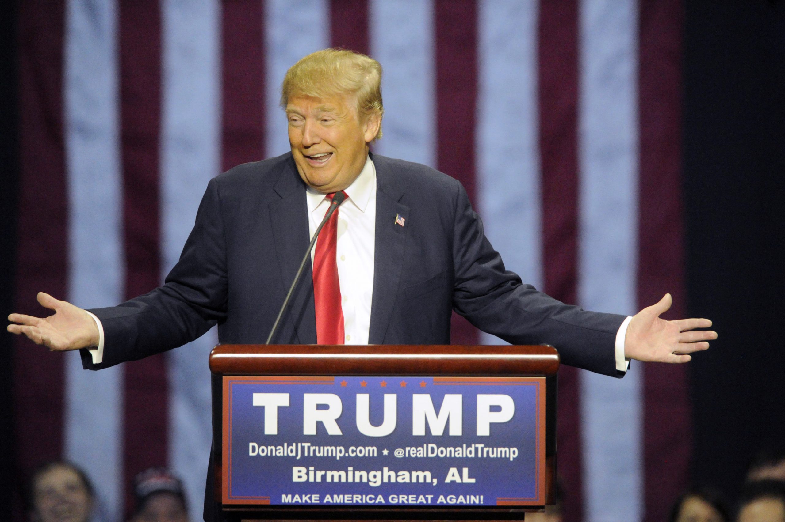 Trump walks back his promise not to launch a third-party run