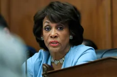 Maxine Waters calls on individuals to block Trump officials from retailers