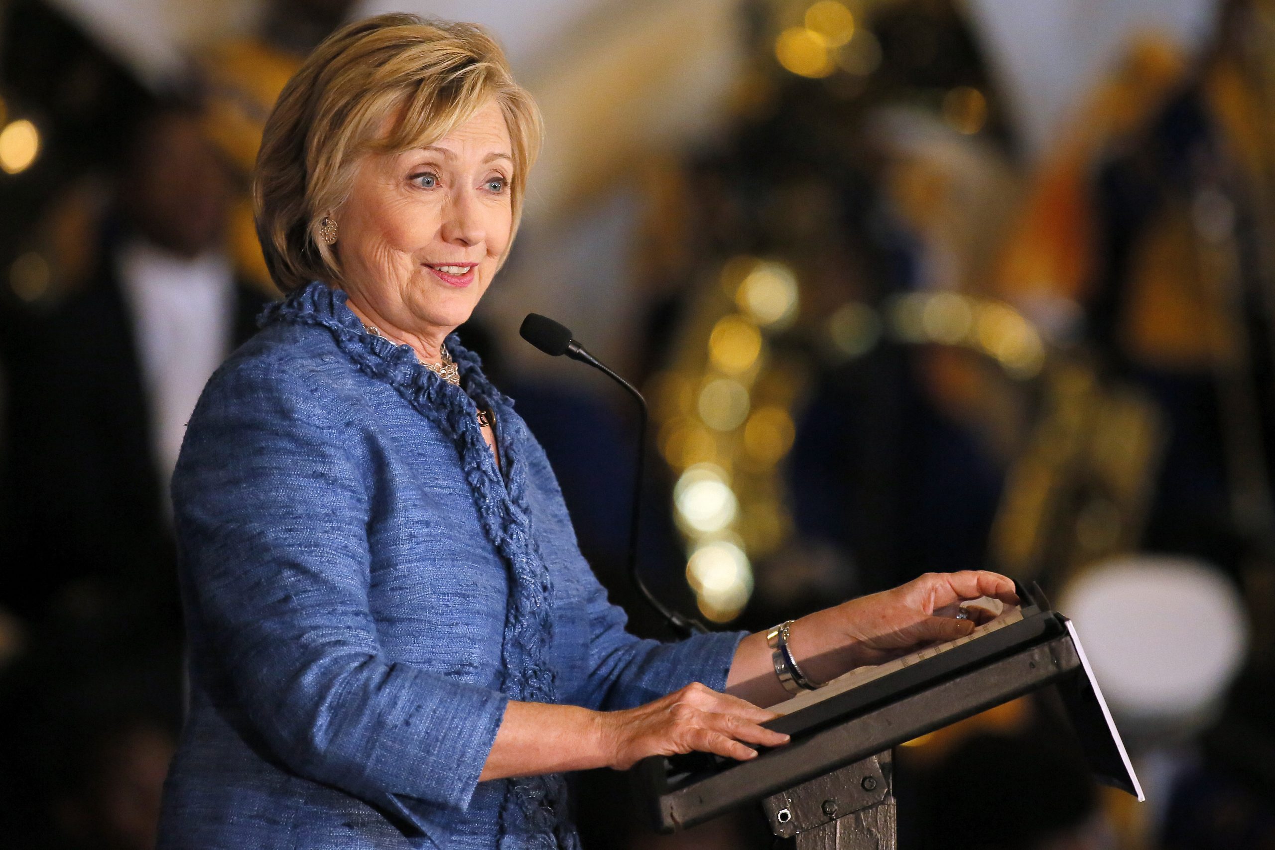 Hillary headlines ‘Saturday Night Live,’ not gay rights dinner