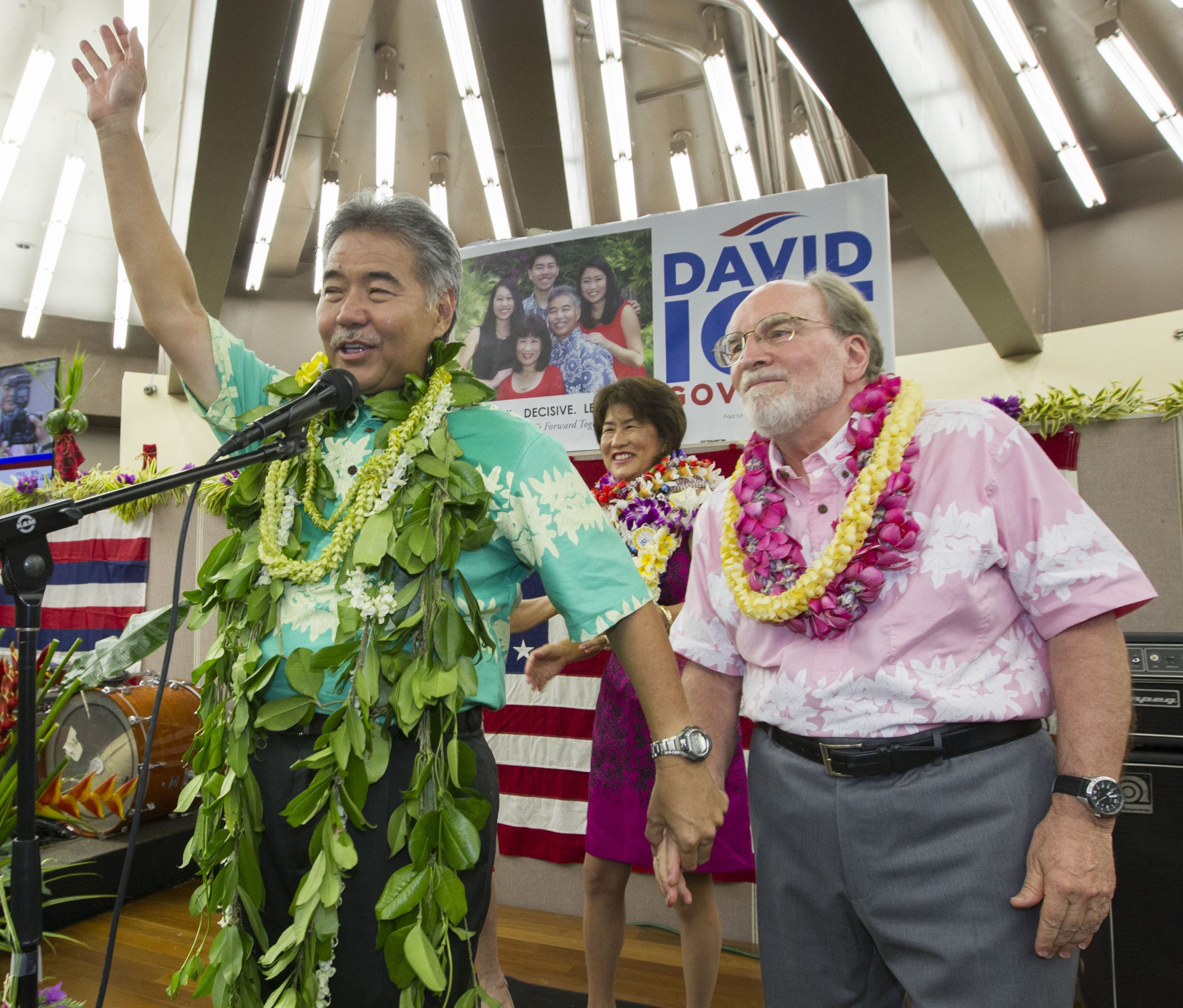 Hawaii governor unseated in Democratic primary