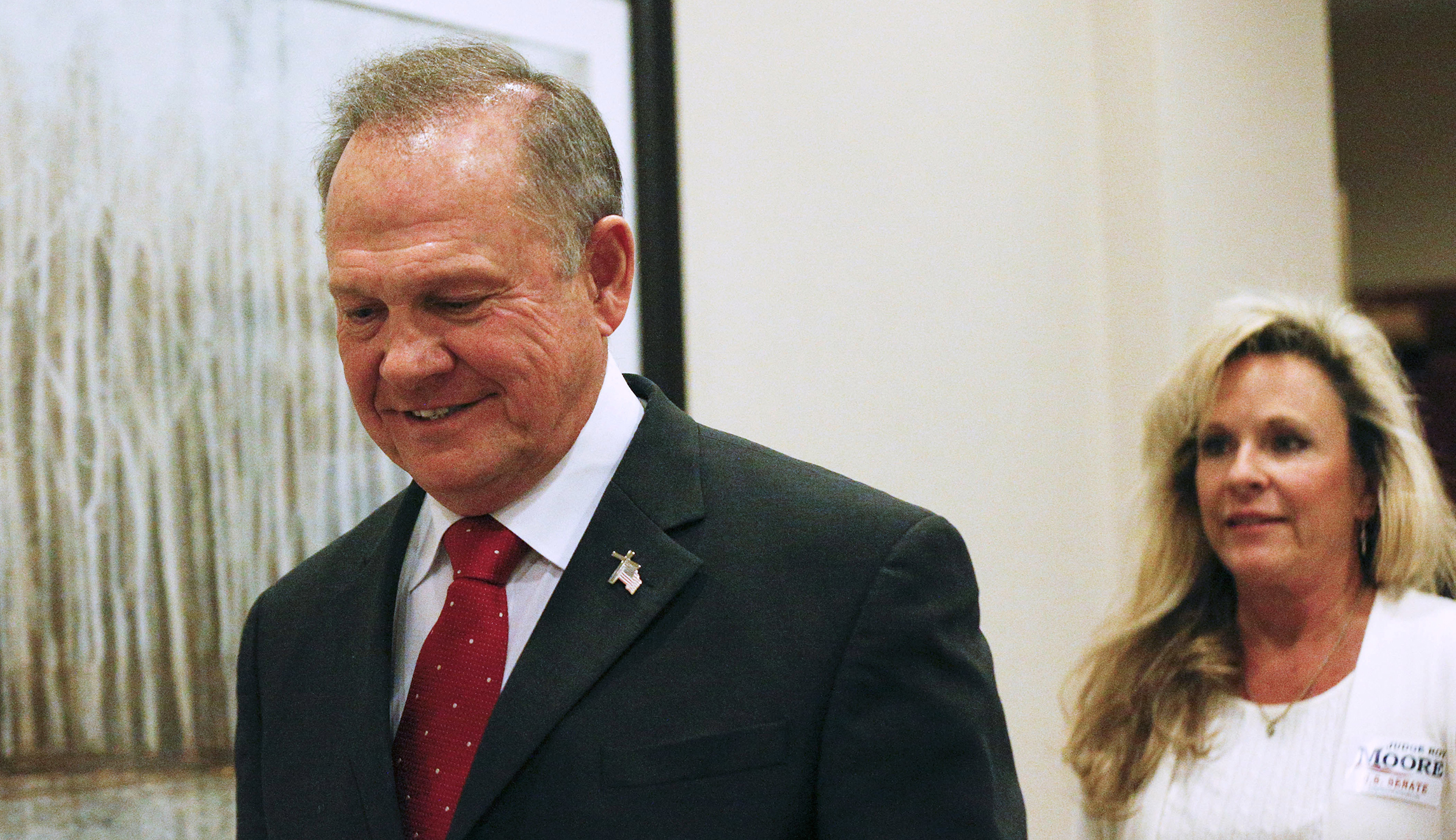 Court records suggest Roy Moore dated wife while she was still married