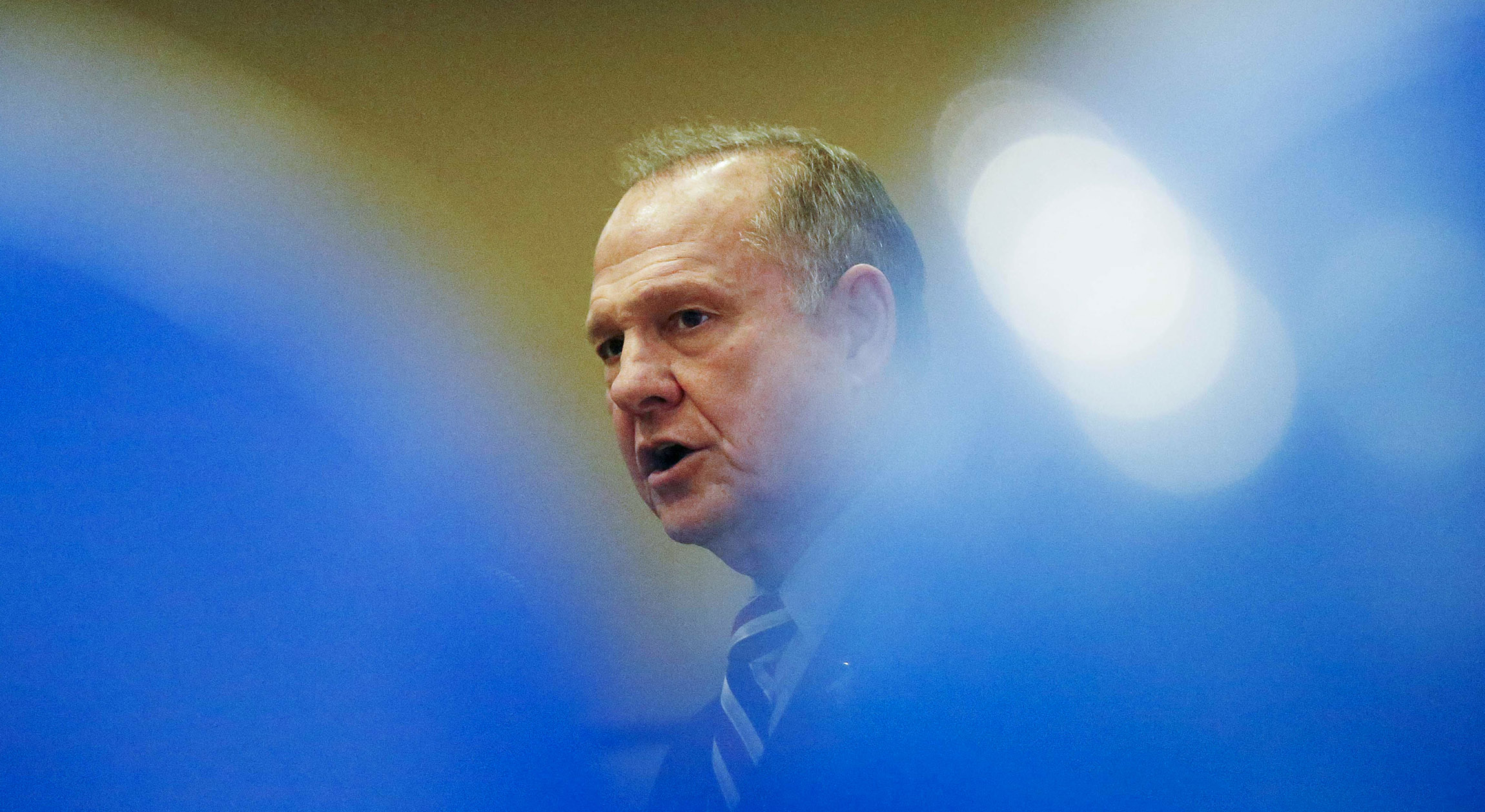 Former Roy Moore colleague: ‘Common knowledge that Roy dated high school girls’