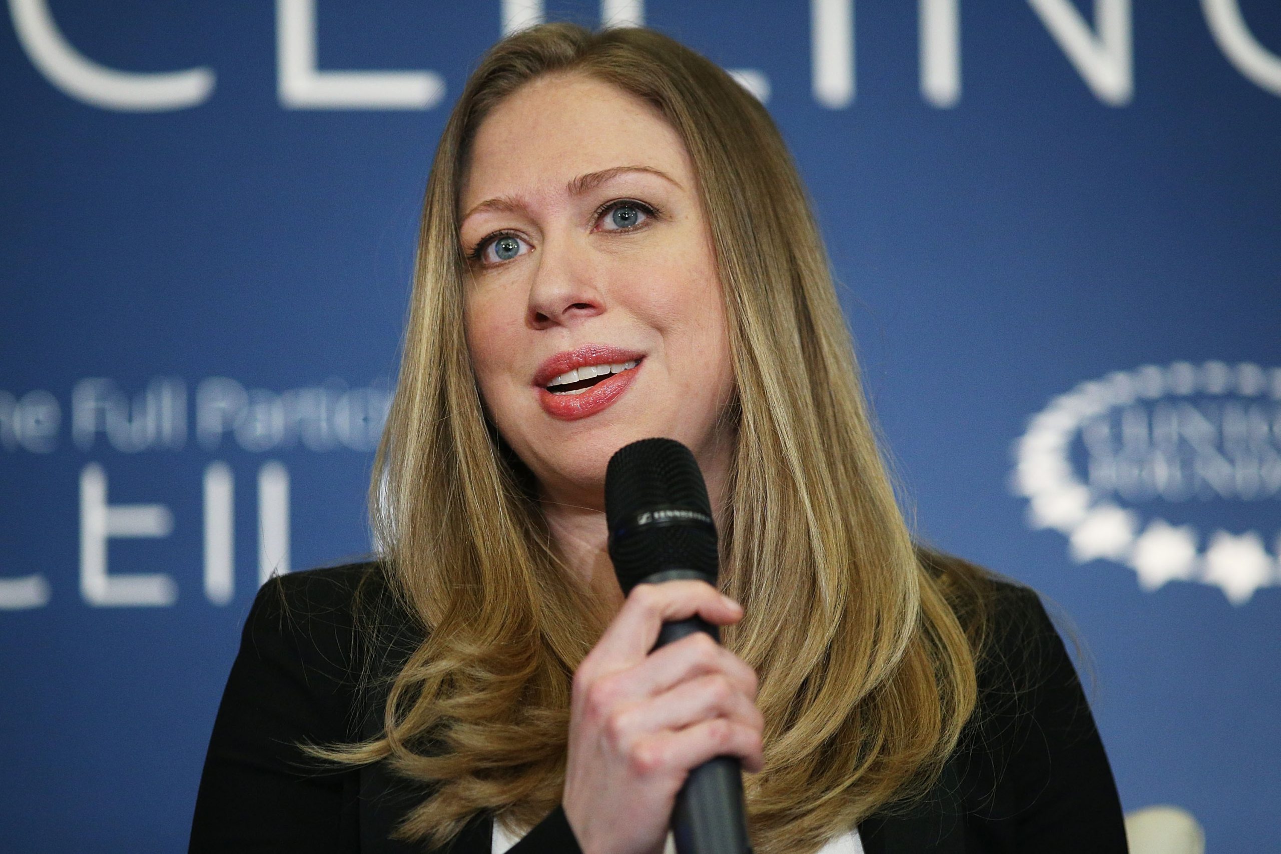 Chelsea Clinton announces she’s pregnant with first child