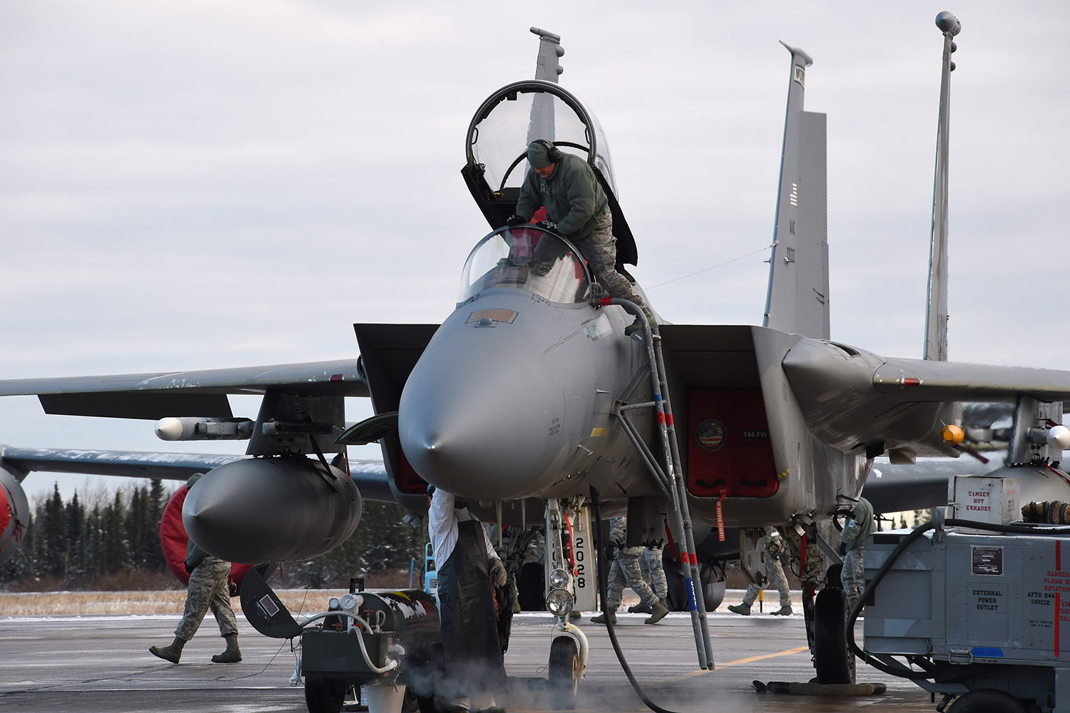 Air Force weighs retiring the F-15C to save money
